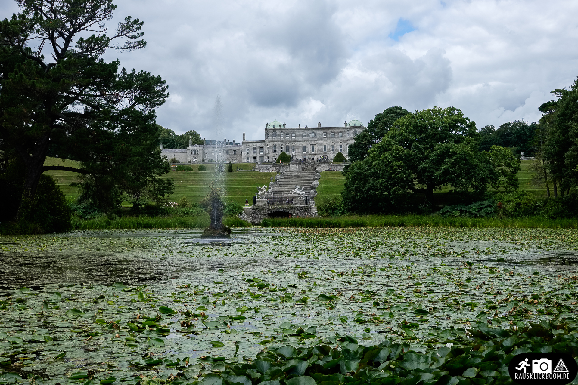 Irland-Wicklow_County-Powerscourt_House_Gardens-5